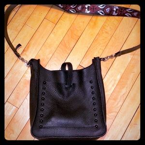 Rebecca Minkoff crossbody feed bag—like new!
